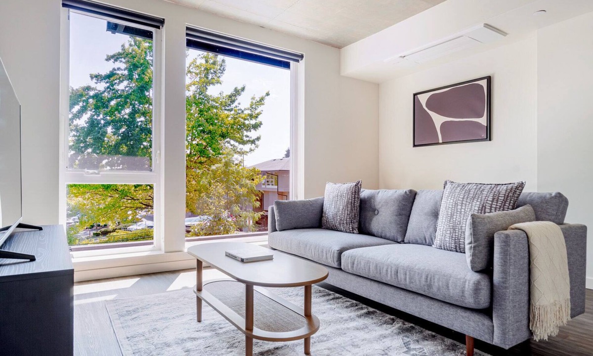 Northwest Bellevue Apartment | Blueground | Northwest Bellevue, rooftop, nr Bellevue Park