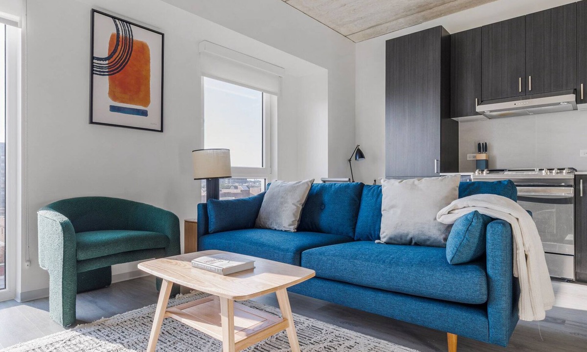 Old Town Apartment | Blueground | Old Town, rooftop, nr Lincoln Park