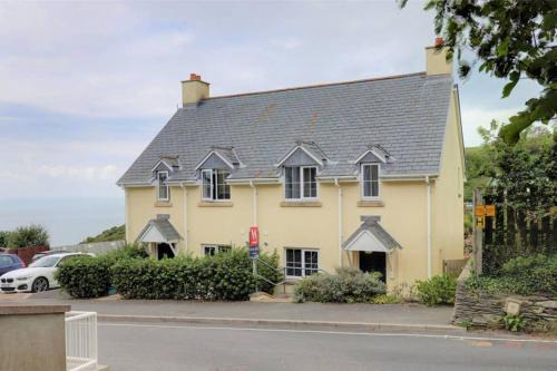 Mortehoe House | Bluestone Cottage