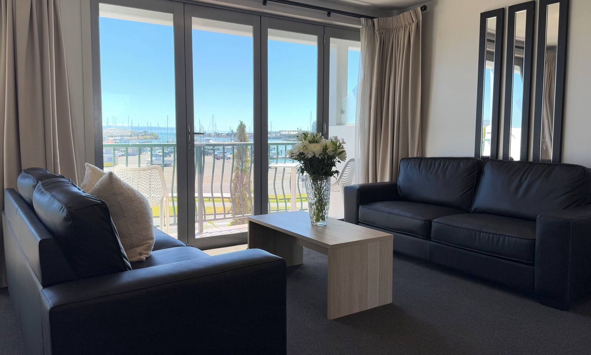 Ahuriri Hotel | Bluewater Hotel