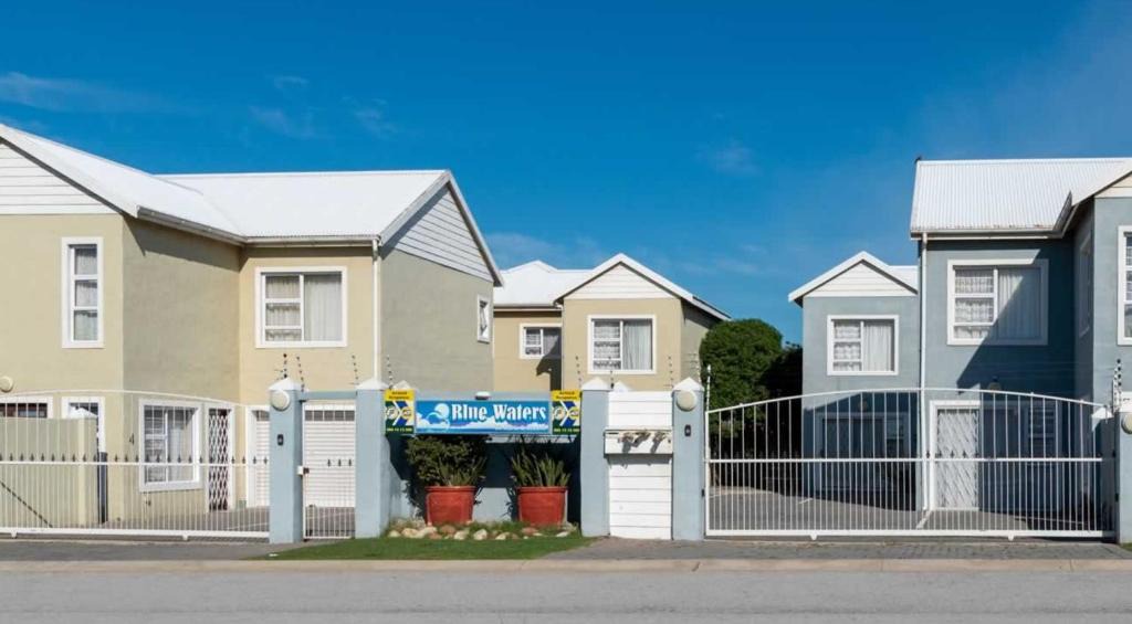 Bluewater Bay Bed & Breakfast | Bluewaters Self-Catering Units