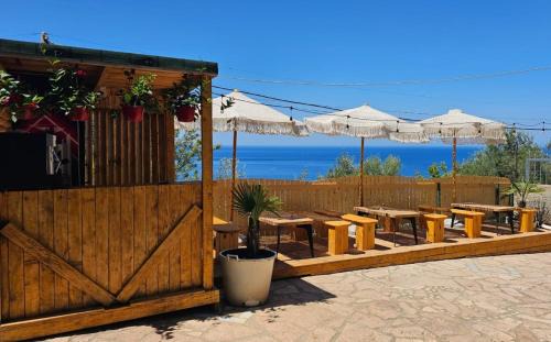 Dhermi Bed & Breakfast | Bluflest