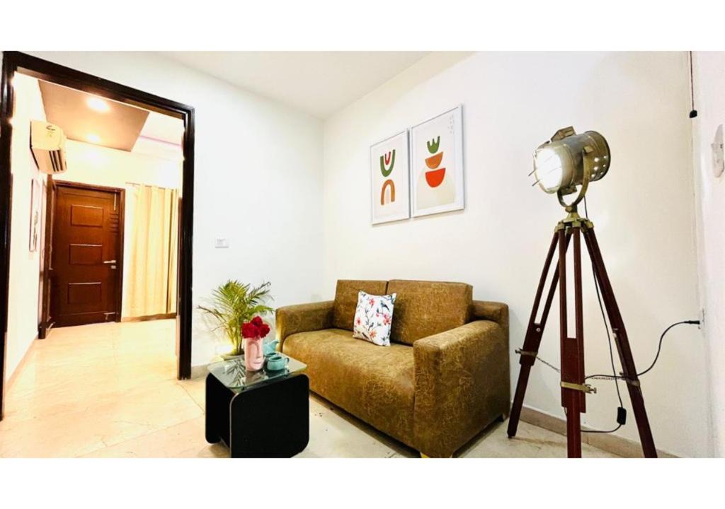 Kailash Colony Apartment | BluO Studio - M Block Mkt Greater Kailash