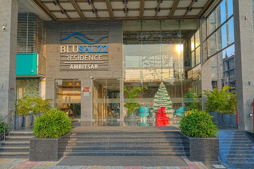 Ranjit Avenue Hotel | BluSalzz Residence Amritsar