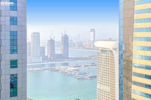 Dubai Marina Apartment | bnbmehomes - Experience Luxurious Sky High Marina Living - 8044