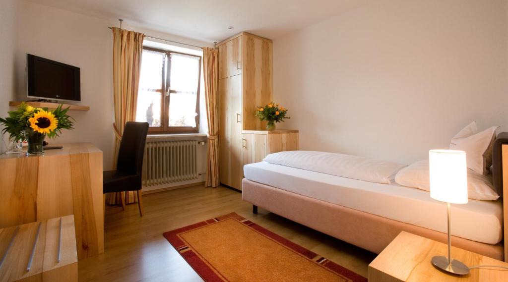 Altdorf House | Boardinghouse Wadenspanner