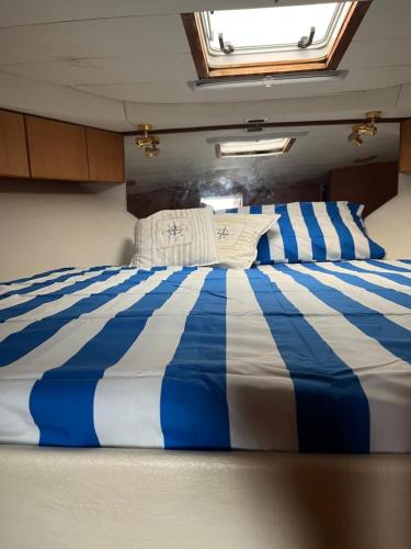 Ancona Boat Rental | boat and breakfast
