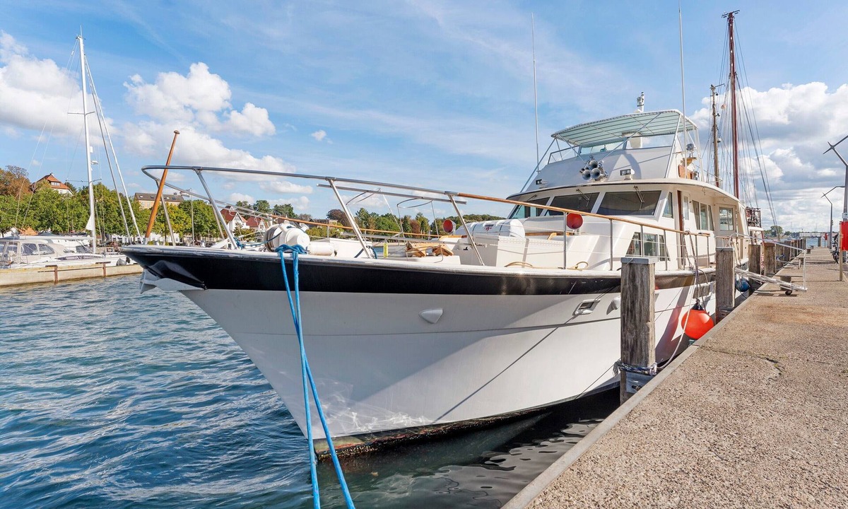 Flensburg Boat Rental | Boat 'Ocean Motion' with Sea View, Private Terrace, and Wi-Fi