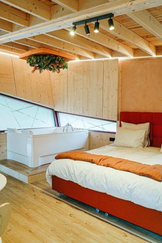 Mons Cabin | Bobble Mons