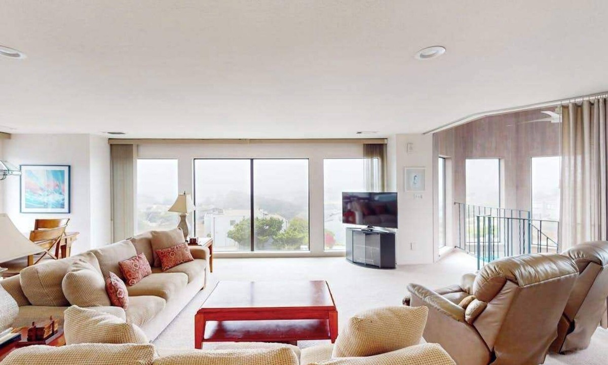 Bodega Bay House | Bodega Bay Oceanview Game Room Retreat & Pool