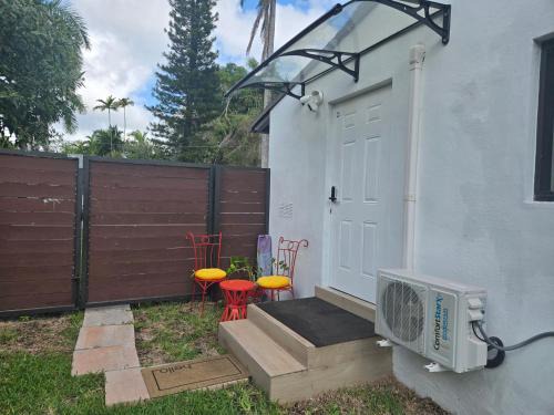Miami Shores Apartment | Boho Cozy Studio Perfect for two