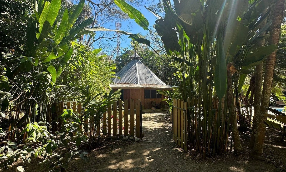 Buenos Aires Cabin | Boho Jungle Hideaway w/Pool Walk to Beach