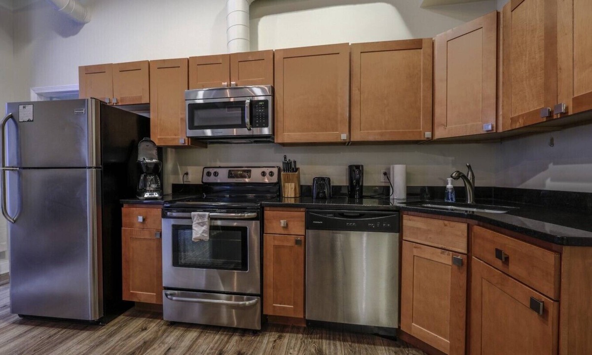 Boston Financial District Apartment | Bold, Spacious 2br in Boston`s Financial District