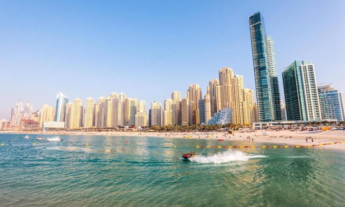 Jumeirah Beach Residence Hostel | Bollywood Beach Hostel