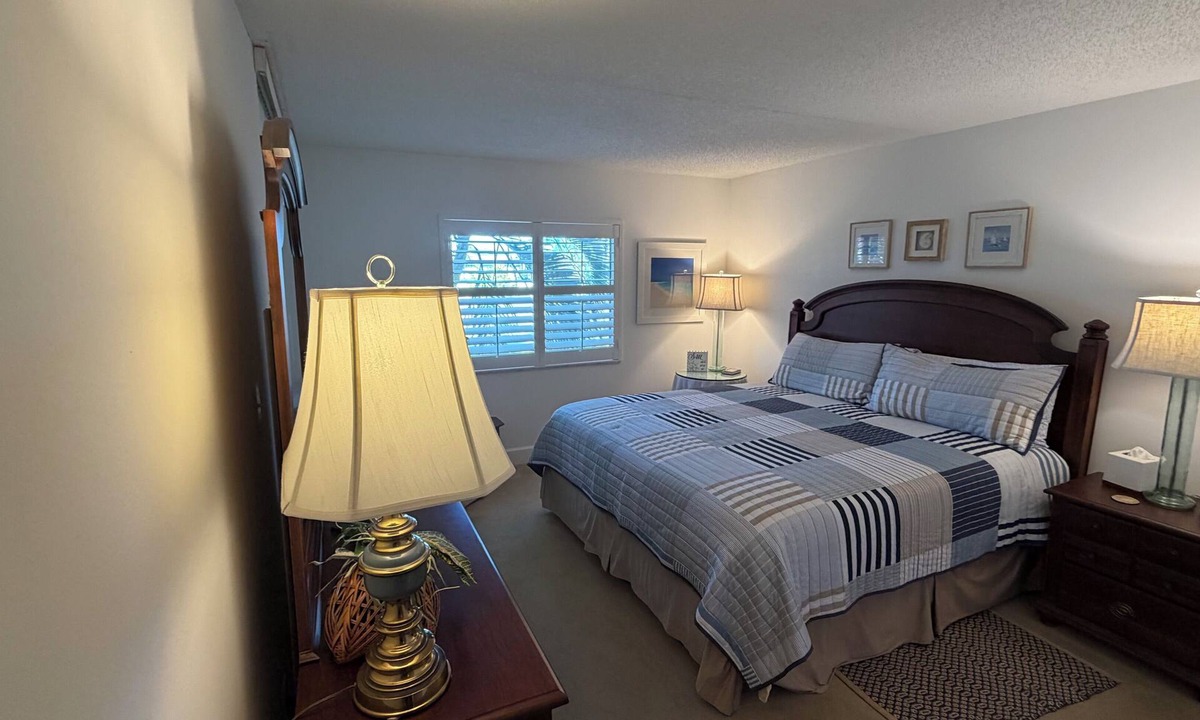 Bonita Springs Condo | Bonita Pines Club Condo – Resort-Style Living Near the Beach