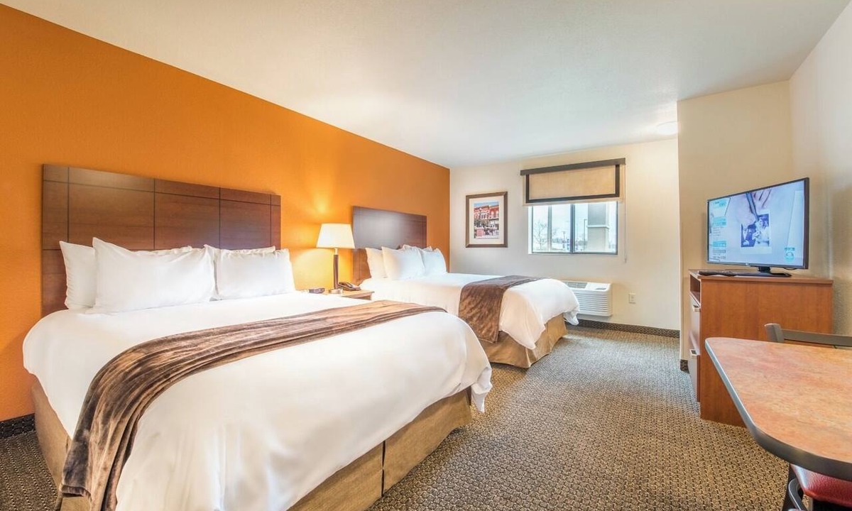 Southern Crossing Hotel | Book Your Bend Adventure – Rooms Near Parks & Dining