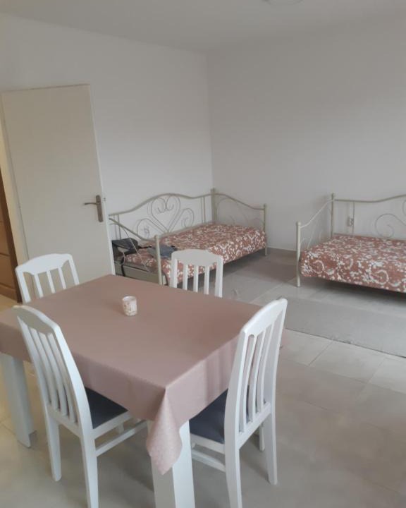 Ratisevina Apartment | BOOM