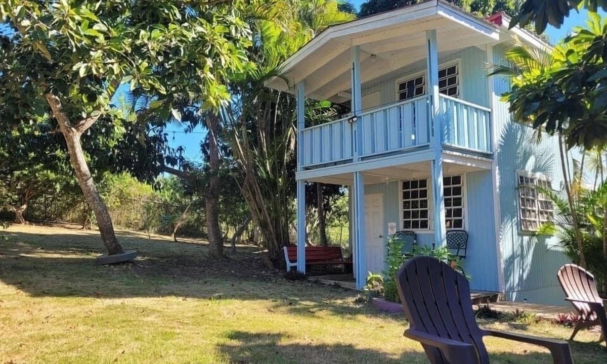 Monte Grande Cabin | Boqueron Big Beach Cabin Herberts Place