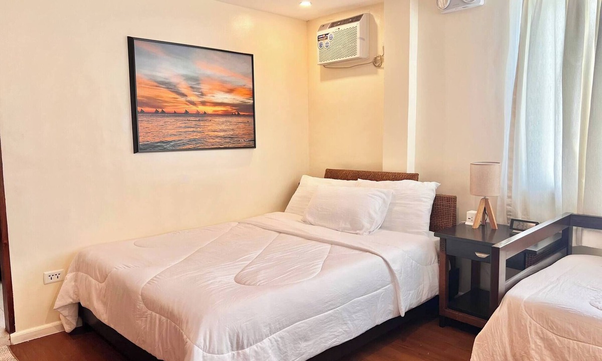 Manoc-Manoc House | Boracay Solar Power WFH 5 mins walk to Beach