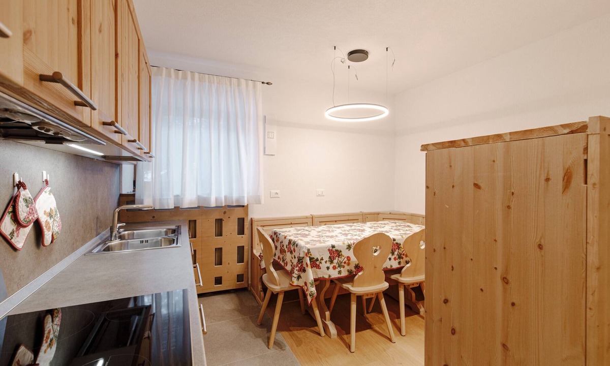 Livinallongo del Col di Lana Apartment | 'Borésc' Apartment with Mountain Views, Shared Terrace, and Wi-Fi