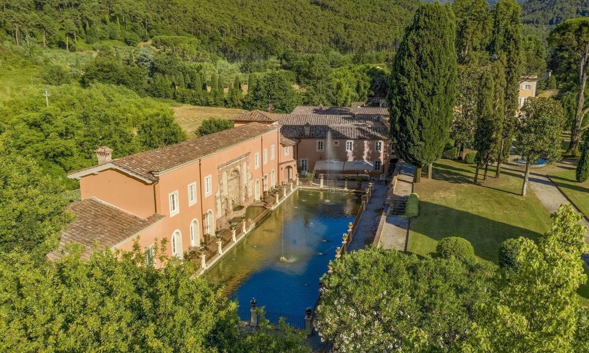 Badia Cantignano Villa | Borgo Bernardini .