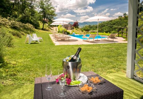 Fabriano House | Borgo Canapegna - "La quercia d'oro" private pool in the heart of Le Marche