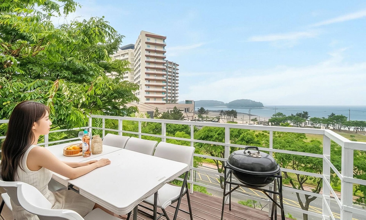 Holmoe House | Boryeong Thirasel Pension