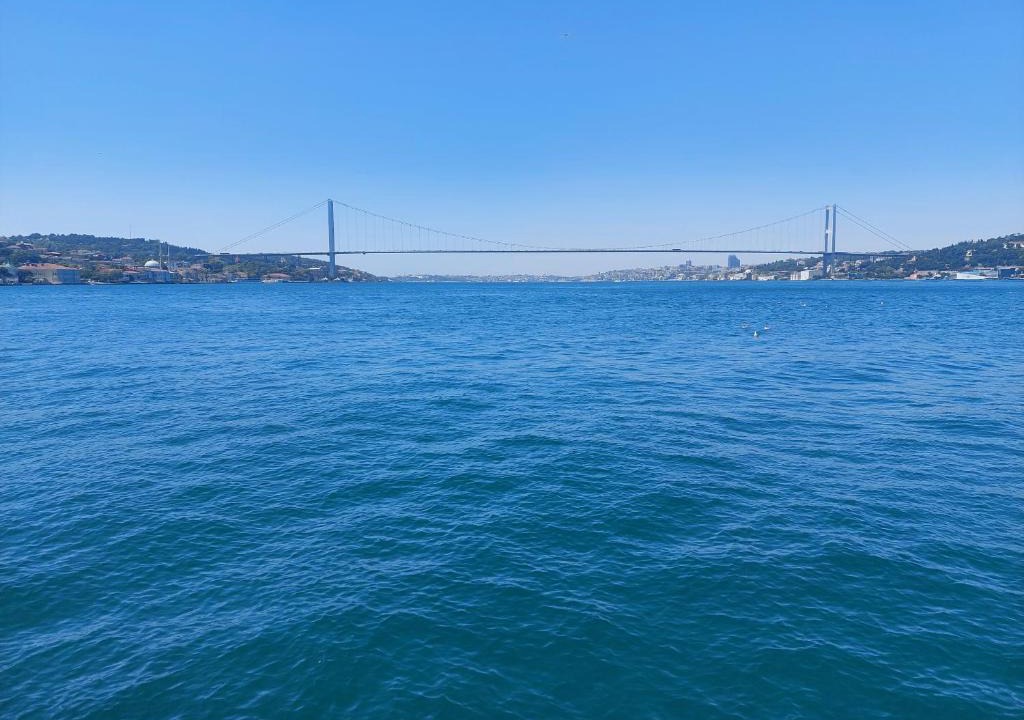 Cengelkoy Mahallesi Villa | BOSPHORUS MANSION WILL AMAZE YOU w/ PRIVATE DUCK