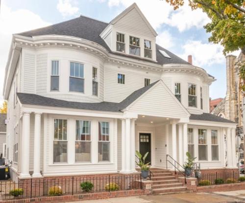 Arefth House | Boston Harvard Elegant Mansion Spa Bath & Entertainment Level
