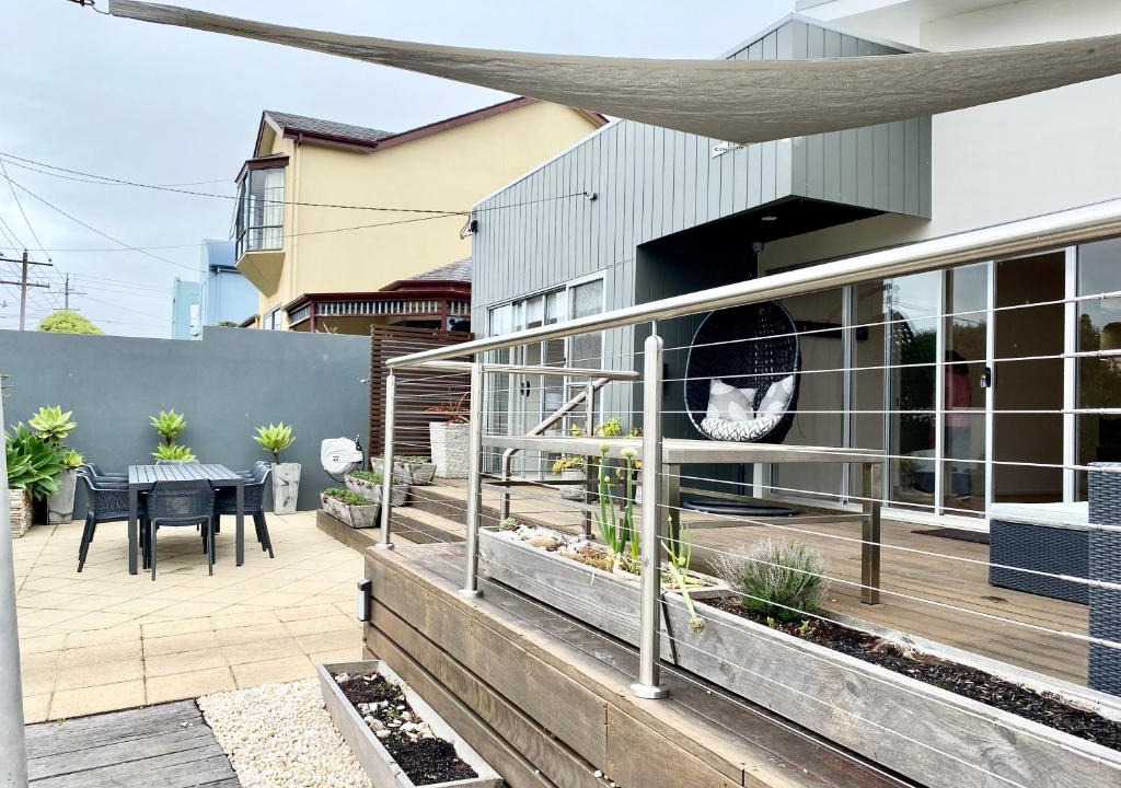 Warrnambool House | Botanic Beach