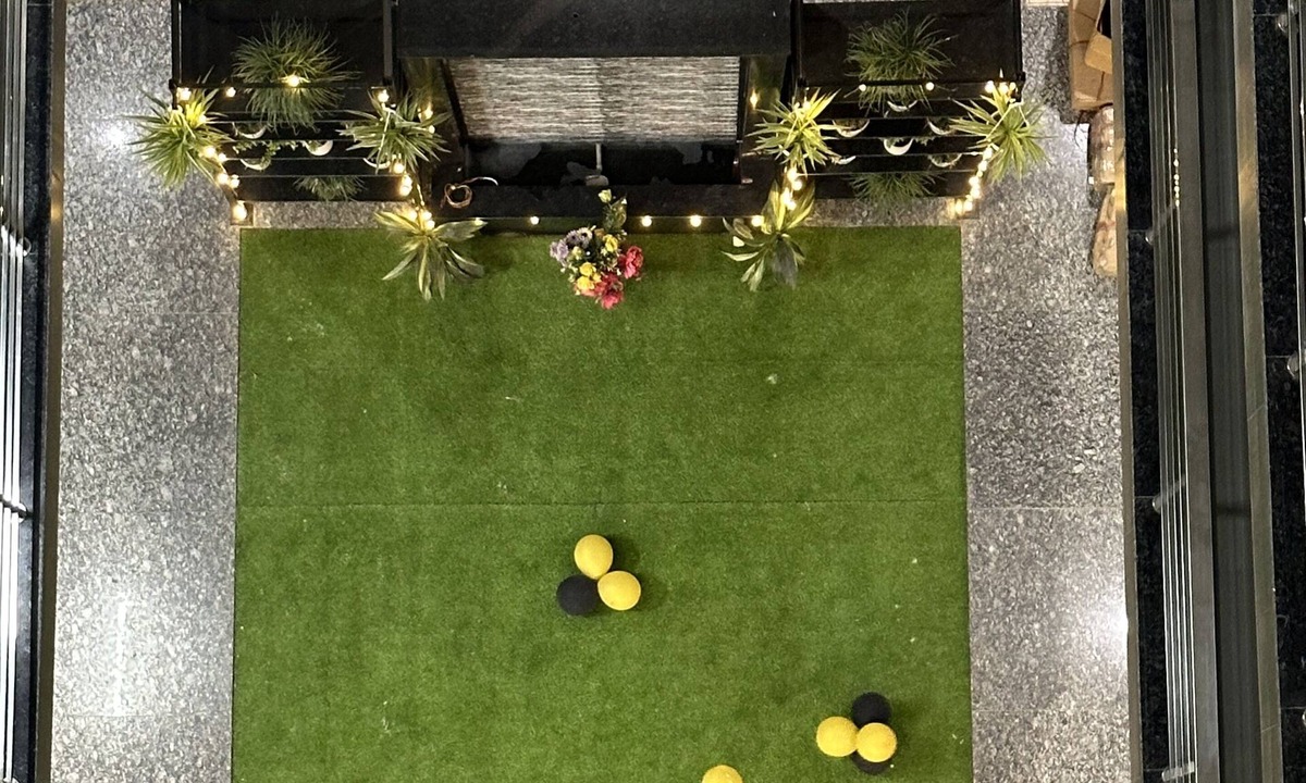 Gurugram Apartment | Botanical Oasis in the center of the City - Plum Tree Hotels