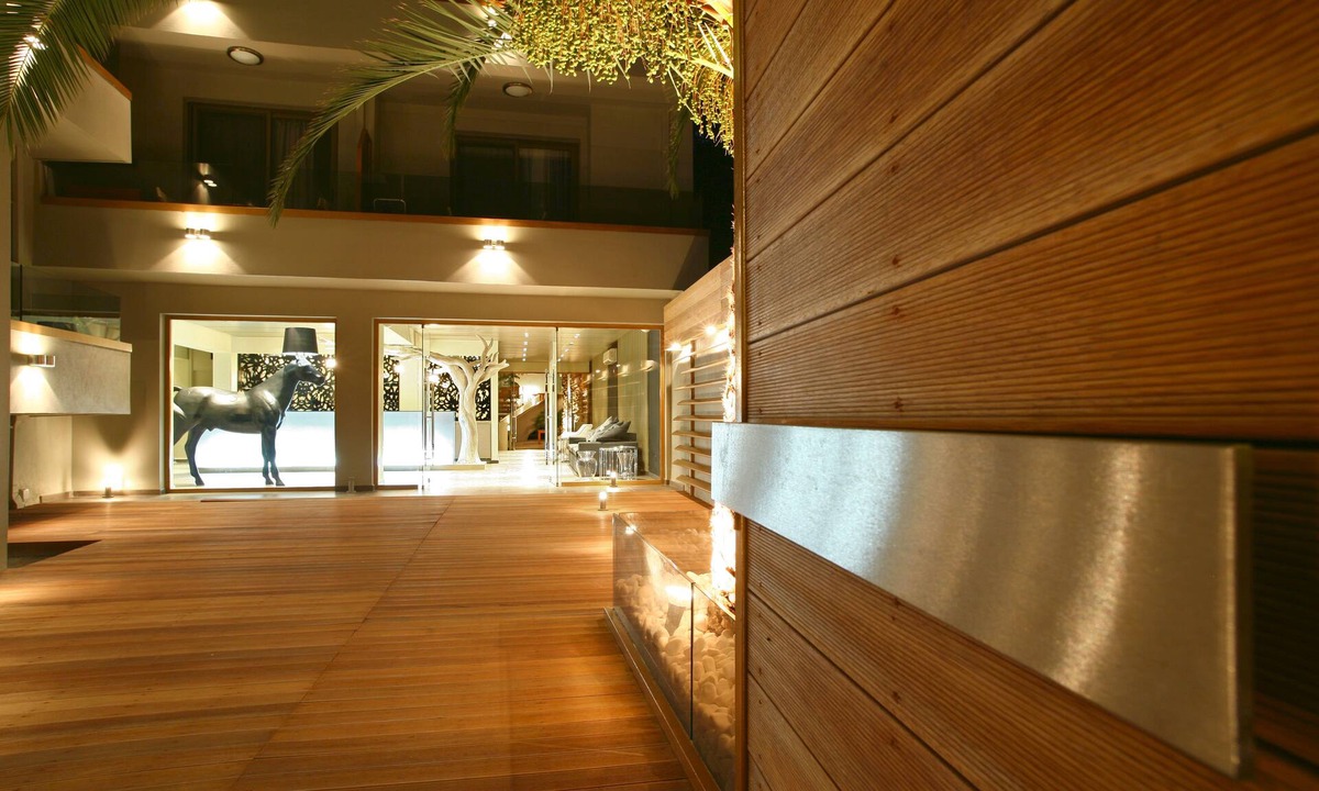 Skiathos Town Hotel | Bourtzi Hotel