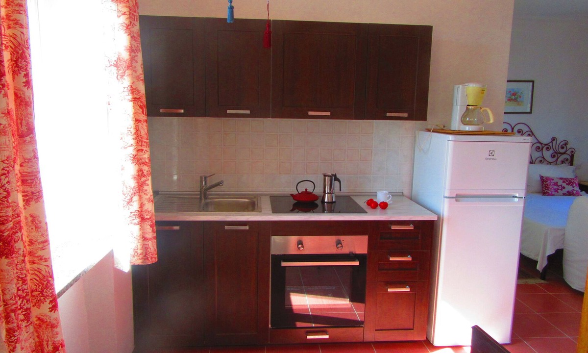 Govone Apartment | Boutique Studio Apartment in Roero Wine Area of Piedmont, near Asti and Alba.