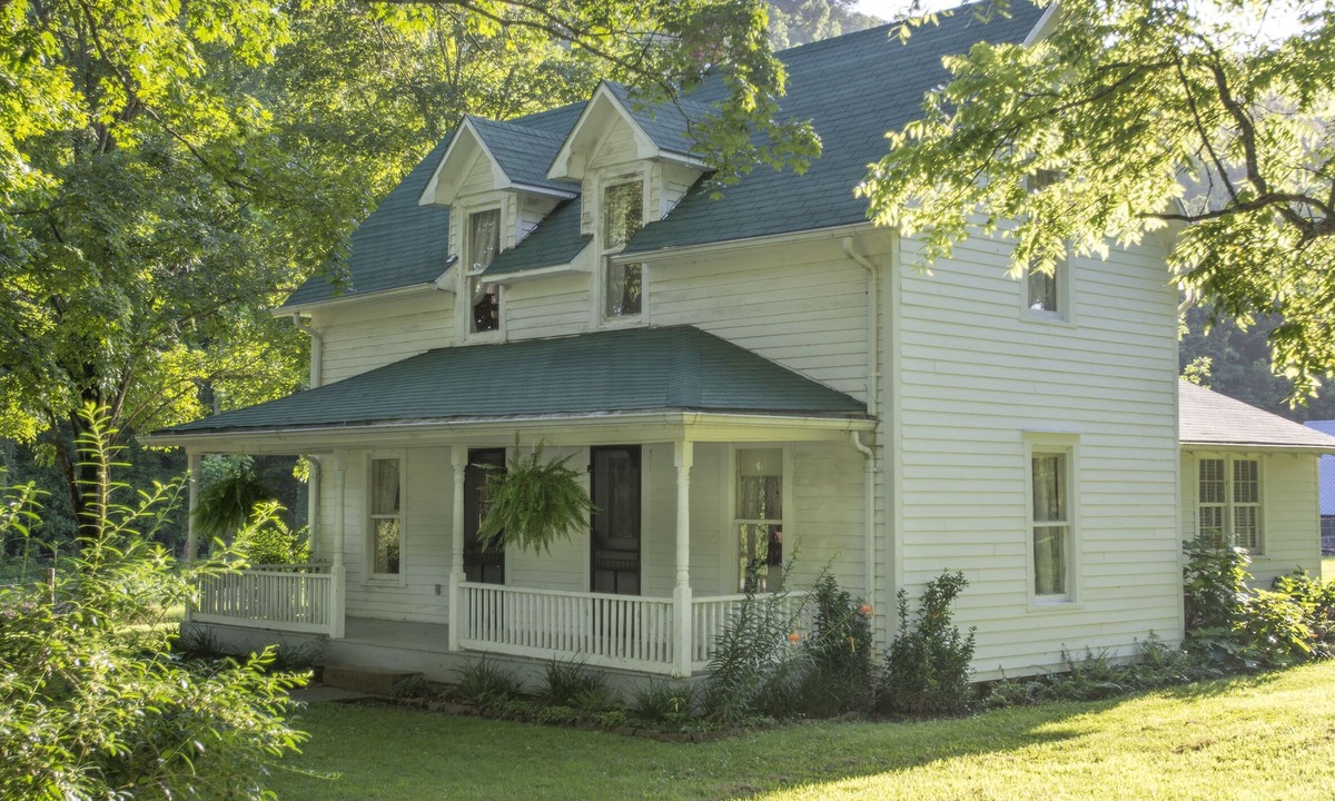Compton House | Boxley Valley Farmstay On The Beautiful Buffalo River