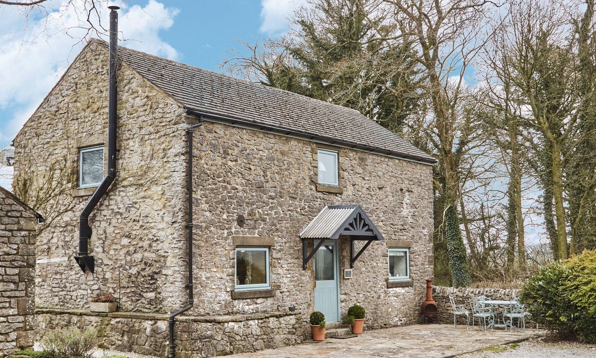 Bakewell Cottage | BRAMBLE, pet friendly, character holiday cottage in Bakewell
