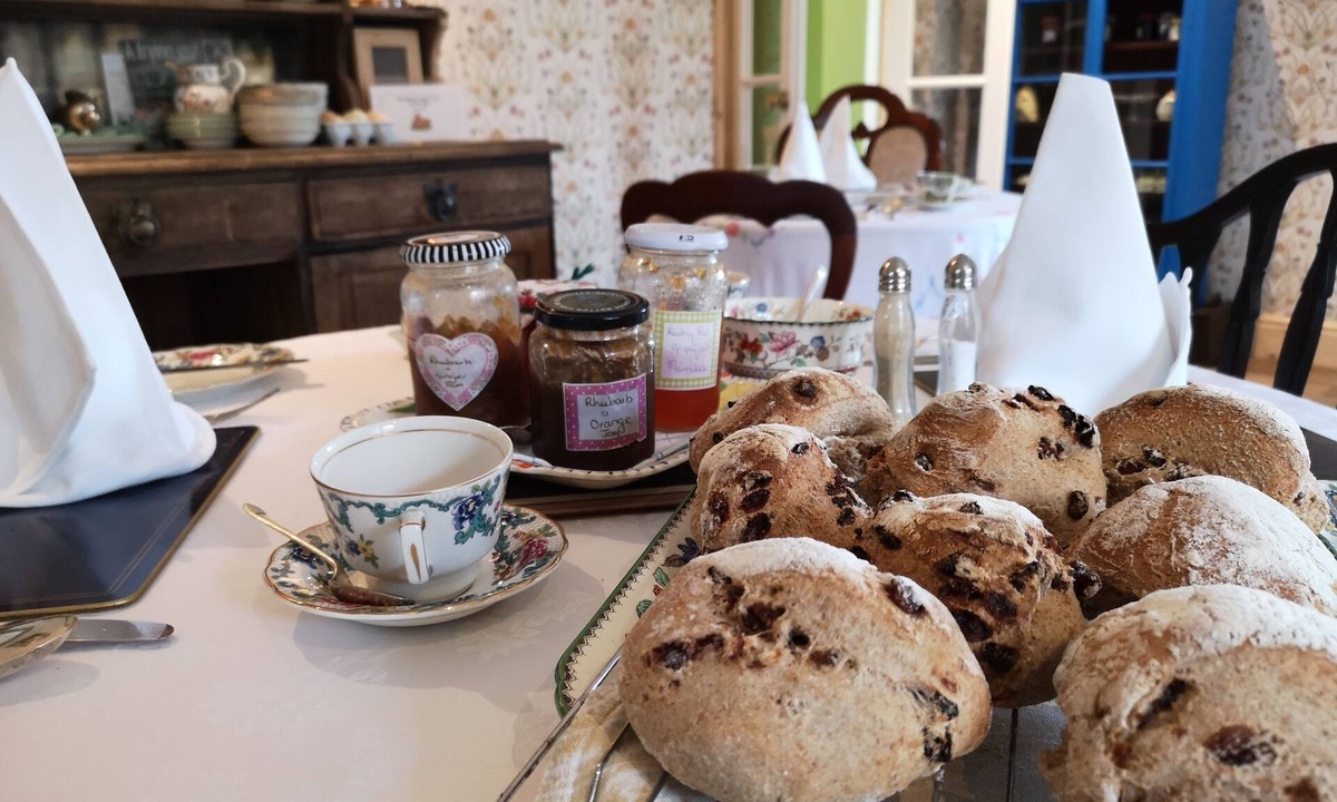 Gainsborough Bed & Breakfast | Brampton Dales Farm B&B
