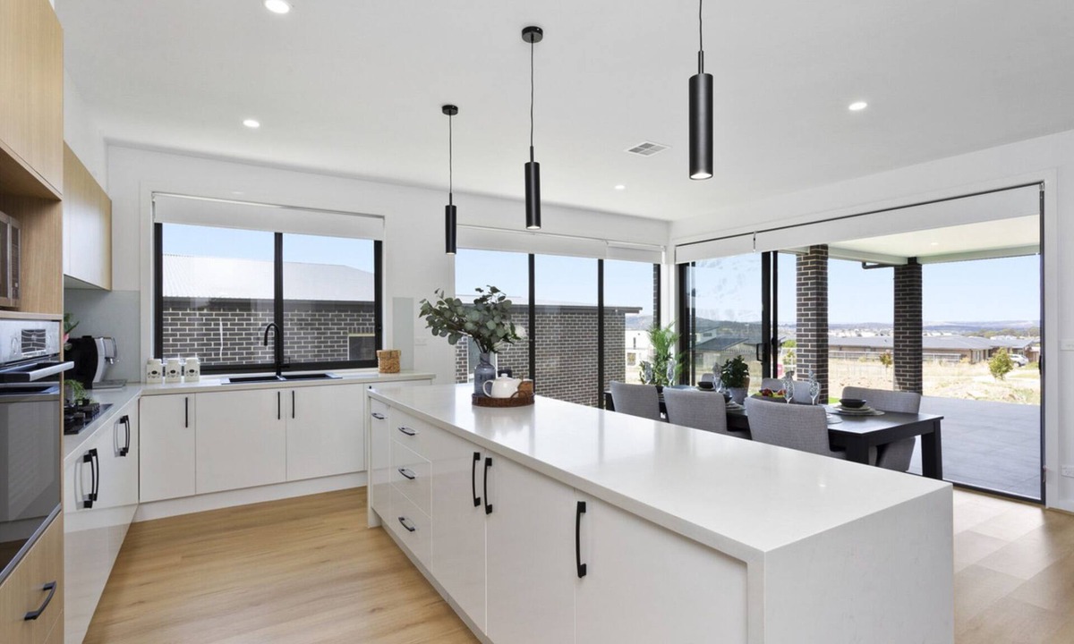 Taylor House | Brand New 5-bedroom luxury home with Double Garage