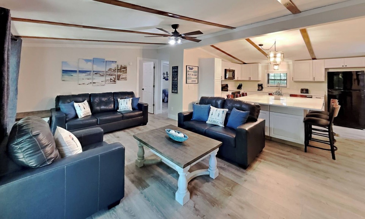 Put-in-Bay House | Brand-New Beauty—Relax & Recharge | 8 ppl | IC68