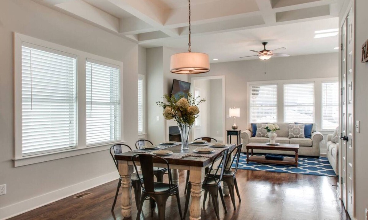 Urbandale Nations House | BRAND NEW, HIP NASHVILLE HOUSE! CLOSE TO DOWNTOWN!