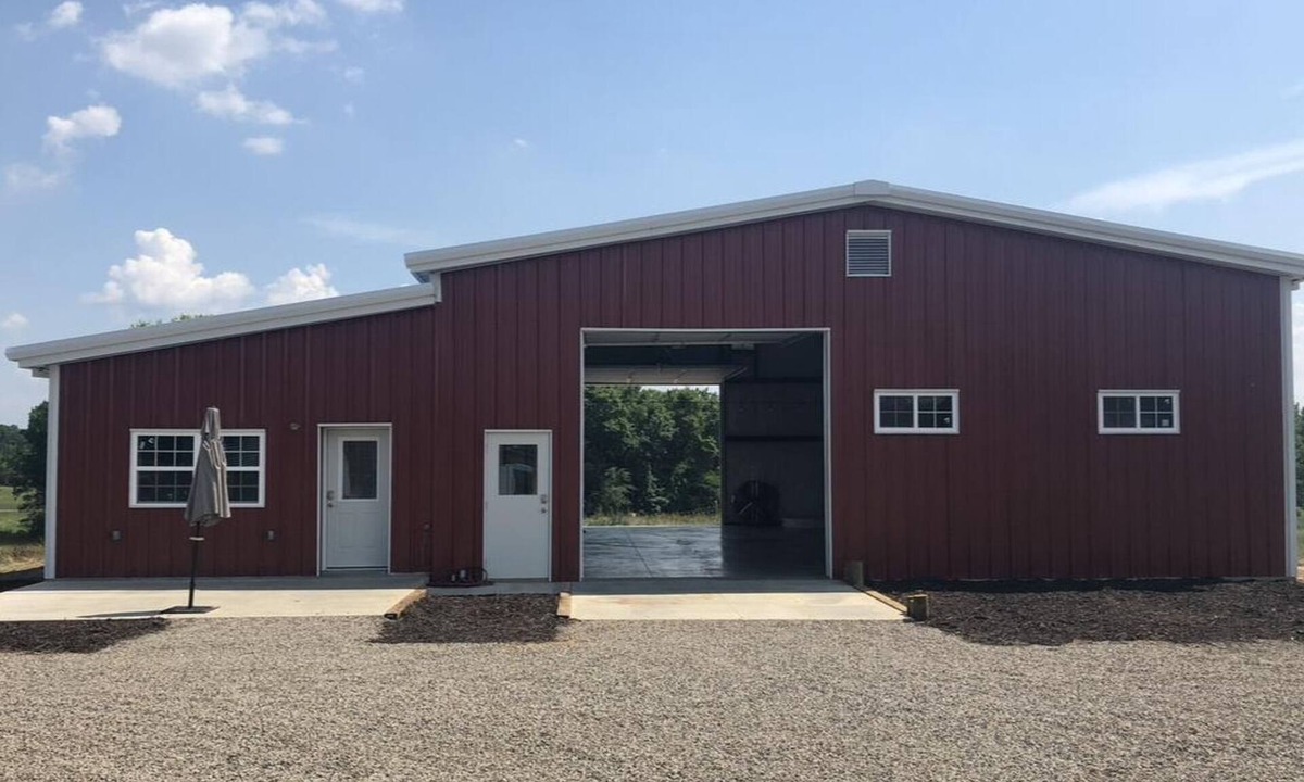 Atkins House | Brand new private Barn apartment on 26 acre family farm.