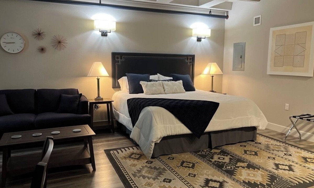 Cliff - Cannon Apartment | Brand new studio apartment rich with amenities! Less than 5 minutes to downtown