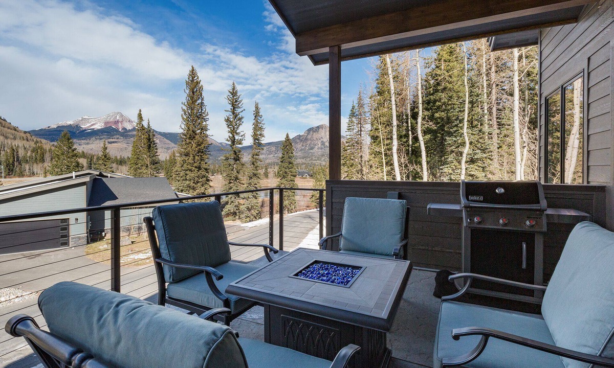 Purgatory House | Brand new townhome across from Purgatory - Hot Tub/Views/Arcade Game/Shuttle