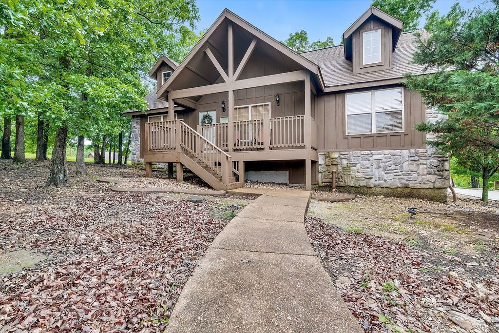 Reeds Spring Cabin | Branson Cabin with two Master Suites!