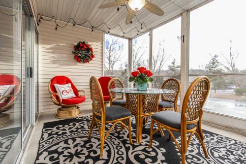 Table Rock House | Branson Resort Condo - 3 Miles to the Strip!
