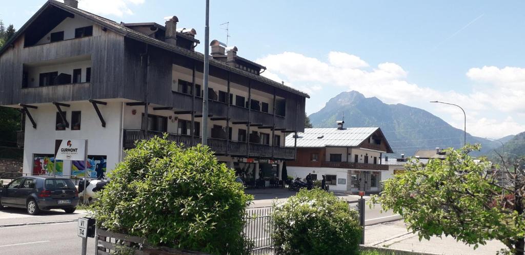 Pieve di Cadore Apartment | Breakfast around the mountains
