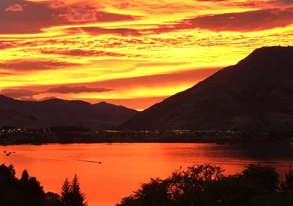 Queenstown Bed & Breakfast | Breakfast at Tiffanys