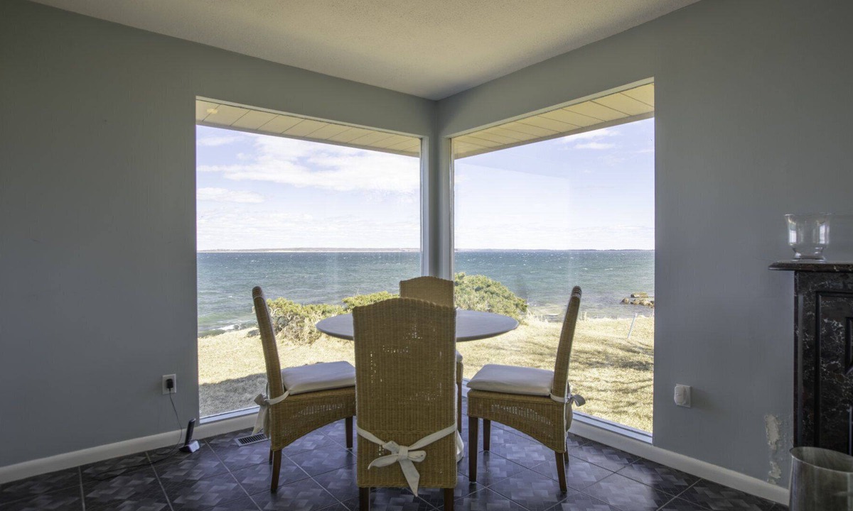 Clearwater Beach House | Breath-Taking Contemporary Escape on Tip of Hog Creek Point w/ 190-Degree...