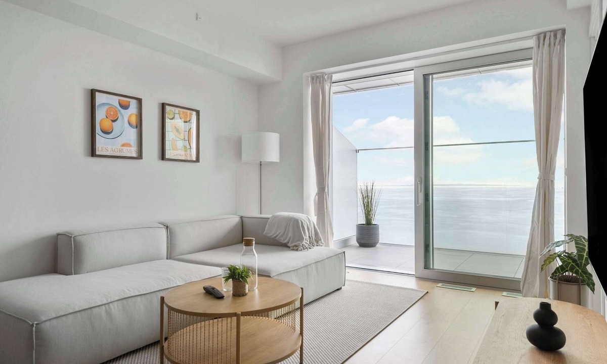 Aarhus C Apartment | Breathtaking Ocean Views & Private Balcony