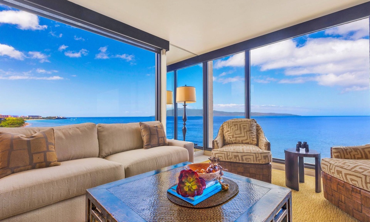 Honokowai Condo | Breathtaking Oceanfront/Beachfront Corner View Luxury on Kaanapali Beach 2B 2B