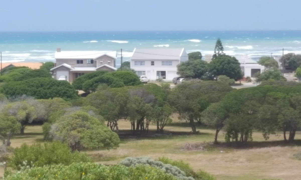 L'Agulhas House | Breeze in